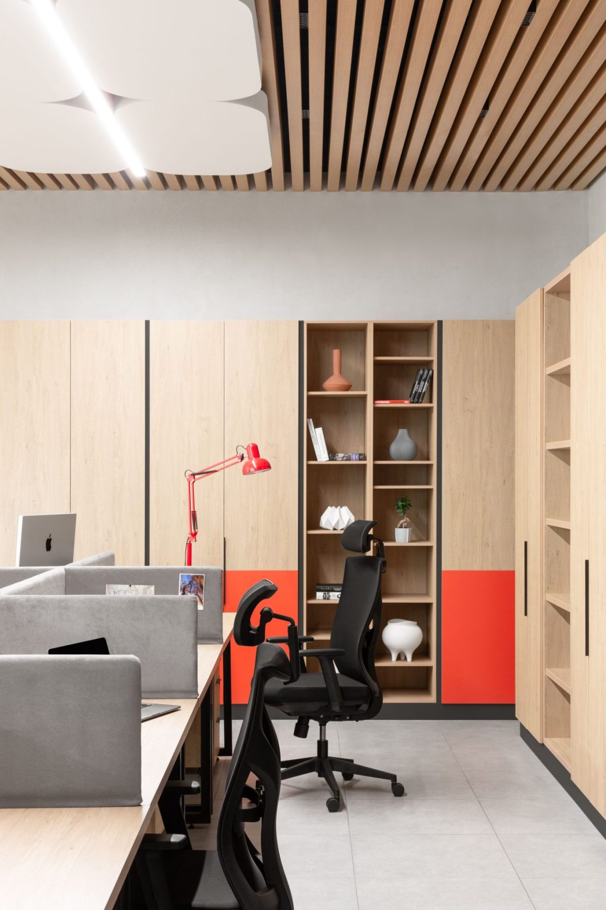 公共辦公區楓木木紋書柜